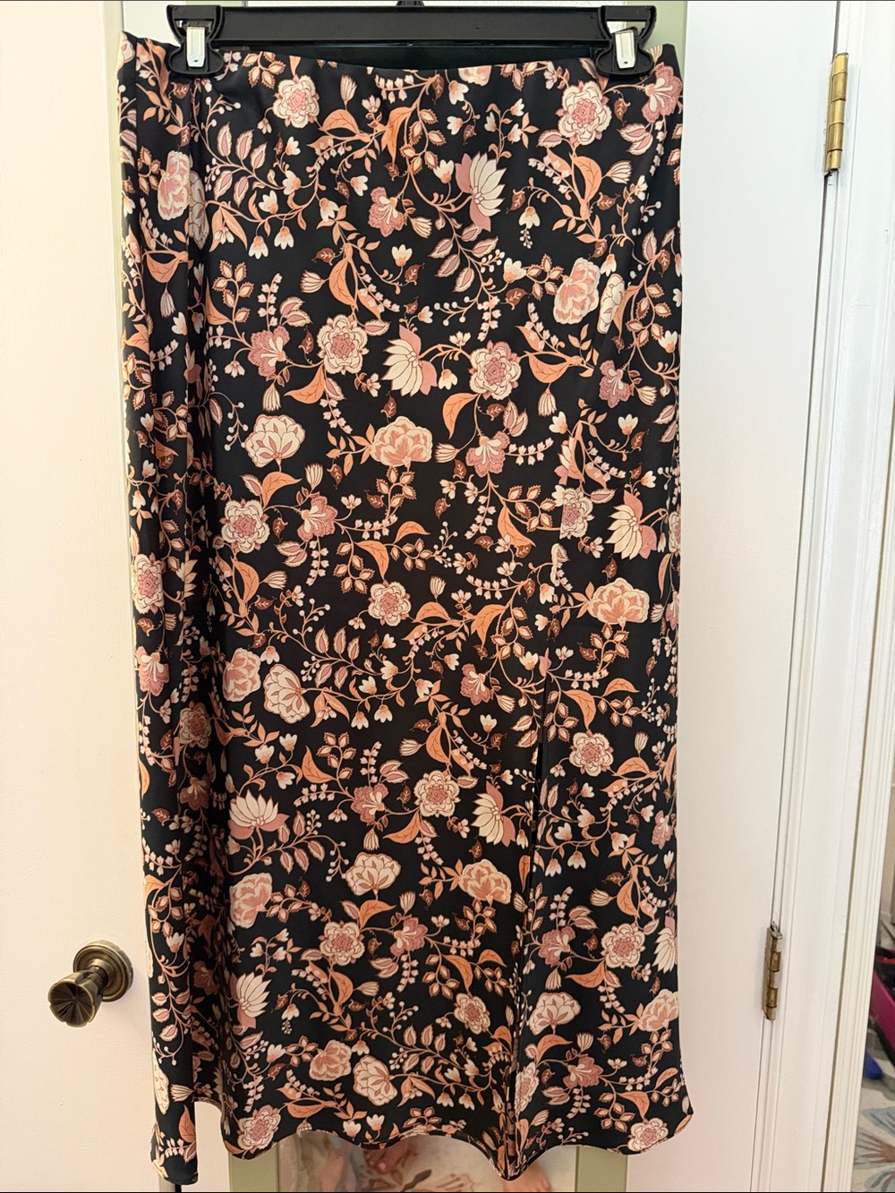 Francesca's Collections Black Midi Skirt with Pink Floral Print